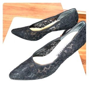 Black lace pumps